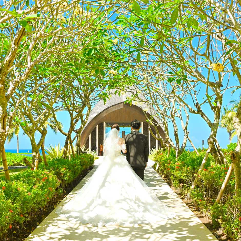 バリ島挙式・結婚式　ケンピンスキ・バリ・オーシャンフロント・アプルヴァ・チャペル　お客様体験談・ウェディングレポート・実例
