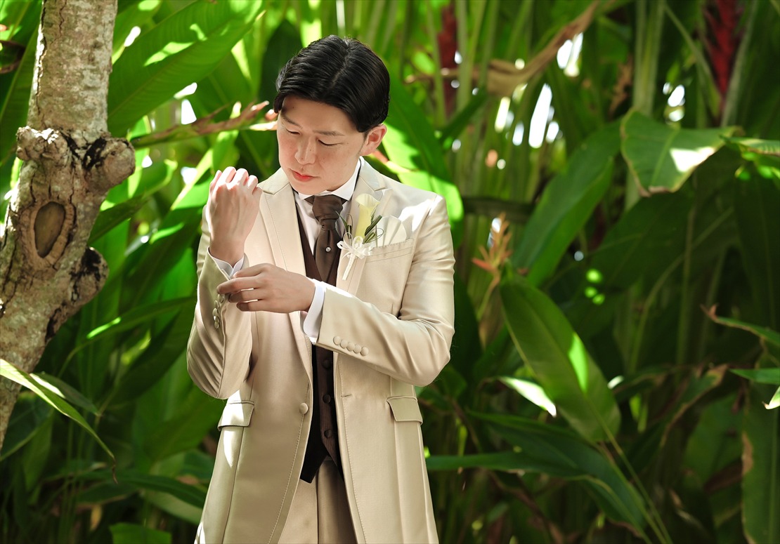 Bali Chapel Wedding Kempinski (4) ケンピンスキ・バリ・結婚式 新郎様お仕度シーン
