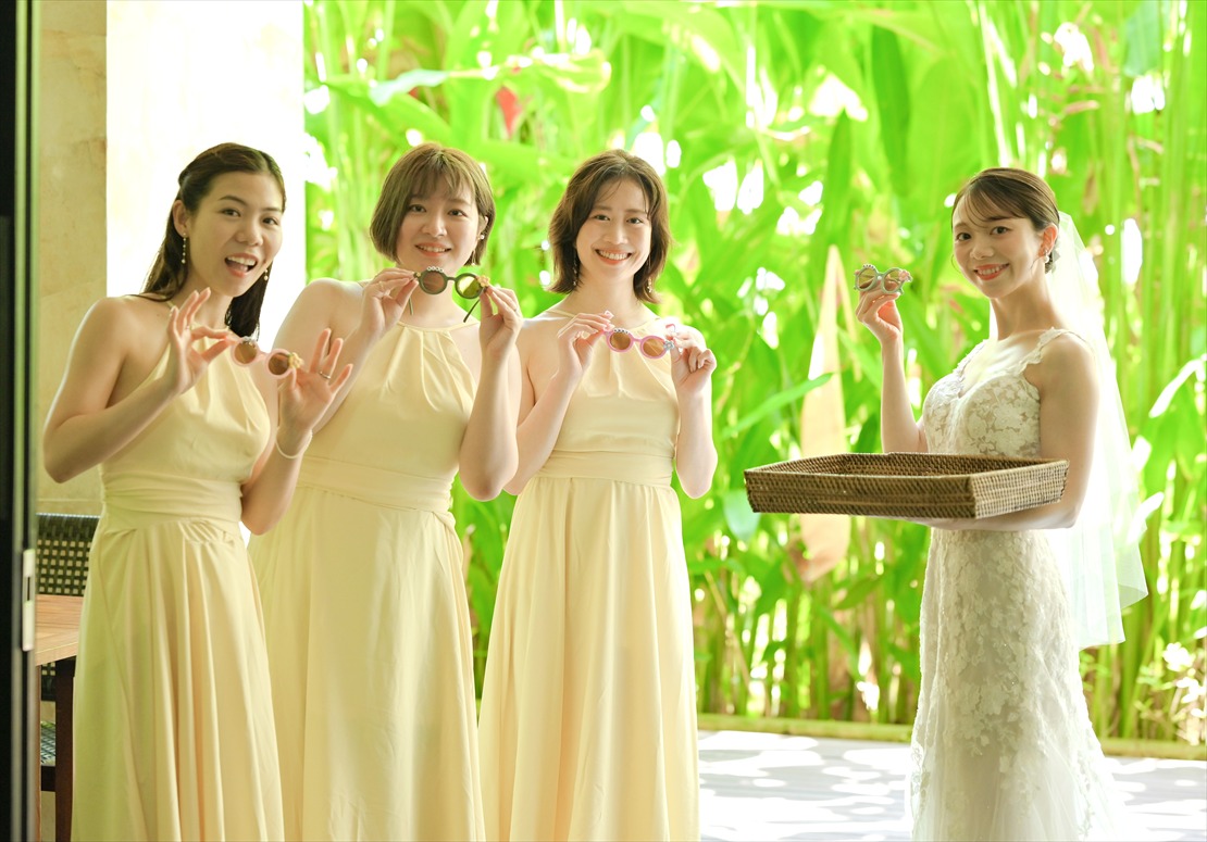 Bali Chapel Wedding Kempinski (7) ブライズメイドの皆様と挙式前撮影