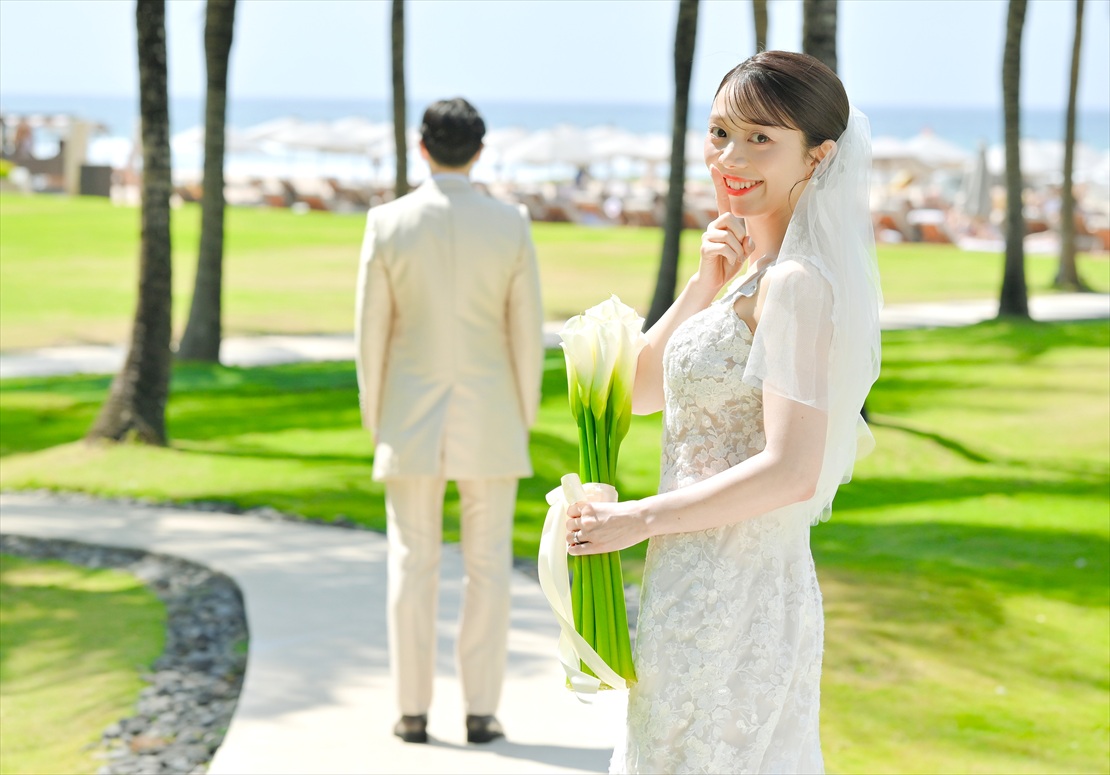 Bali Chapel Wedding Kempinski (8) チャペルガーデンにてファーストミート