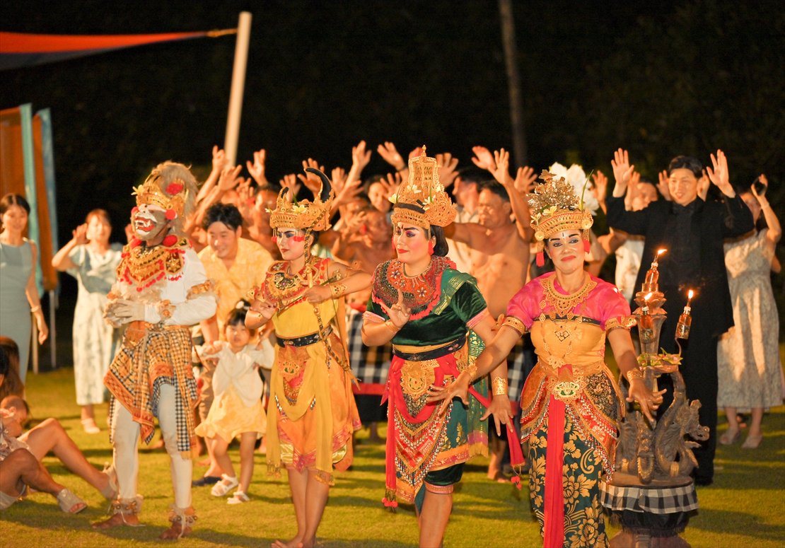 Intercontinental Bali Resort Wedding Party (10) パーティーオプション:ケチャックダンス