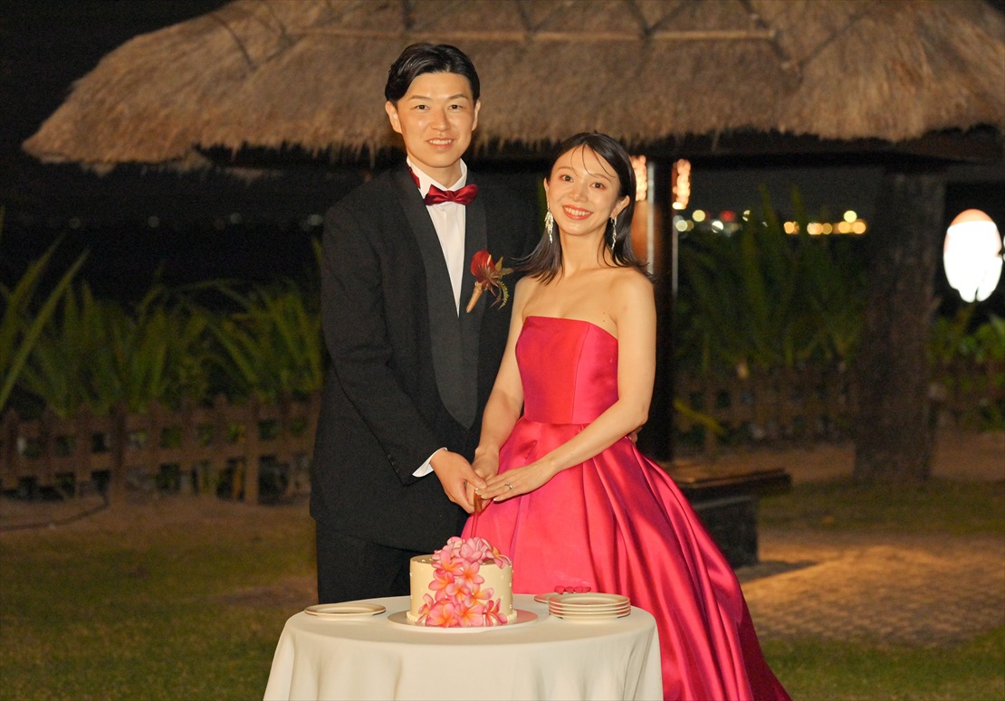 Intercontinental Bali Resort Wedding Party (9) 新郎新婦様 ケーキカットシーン