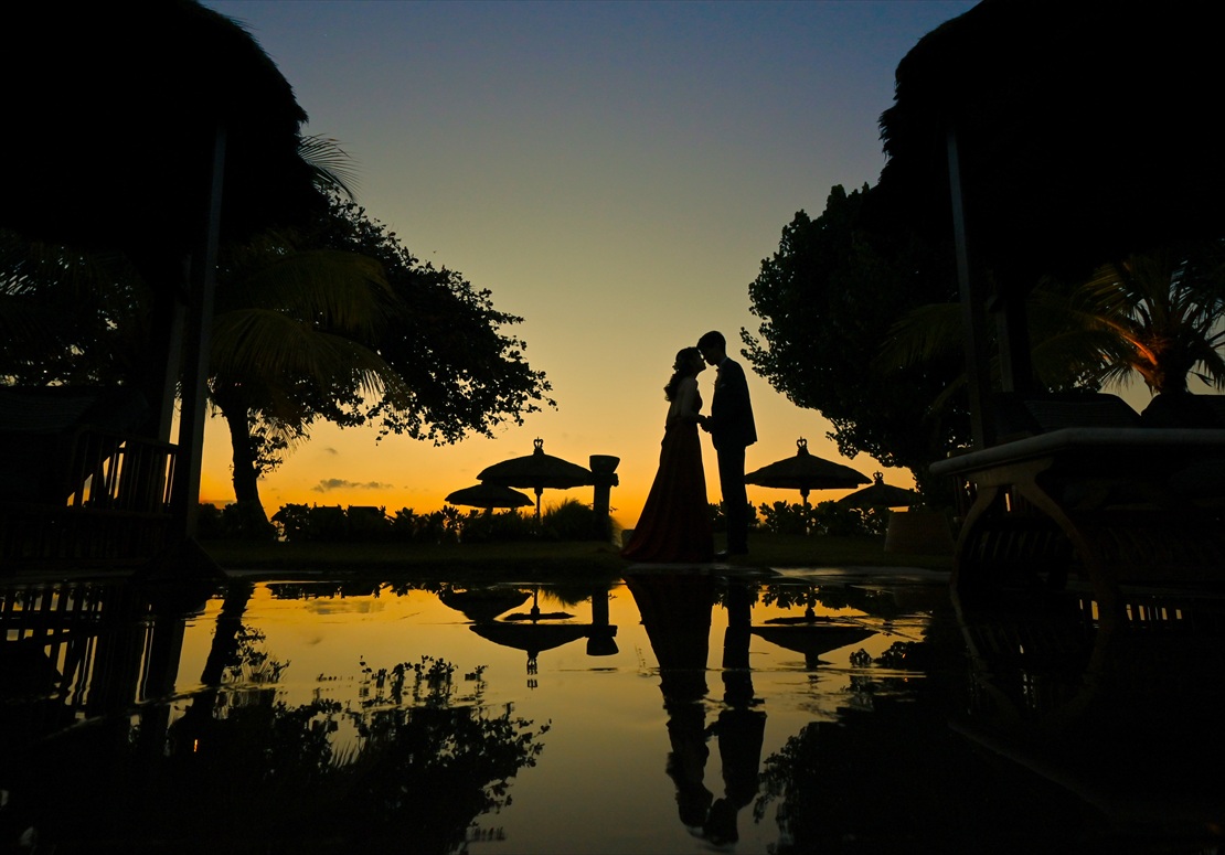 Bali Sunset Wedding Party Belmond JImbaran (10) マジックアワー・鏡面撮影