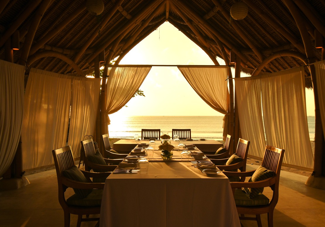 Bali Sunset Wedding Party Belmond JImbaran (2) サンセットを望む挙式後パーティー会場