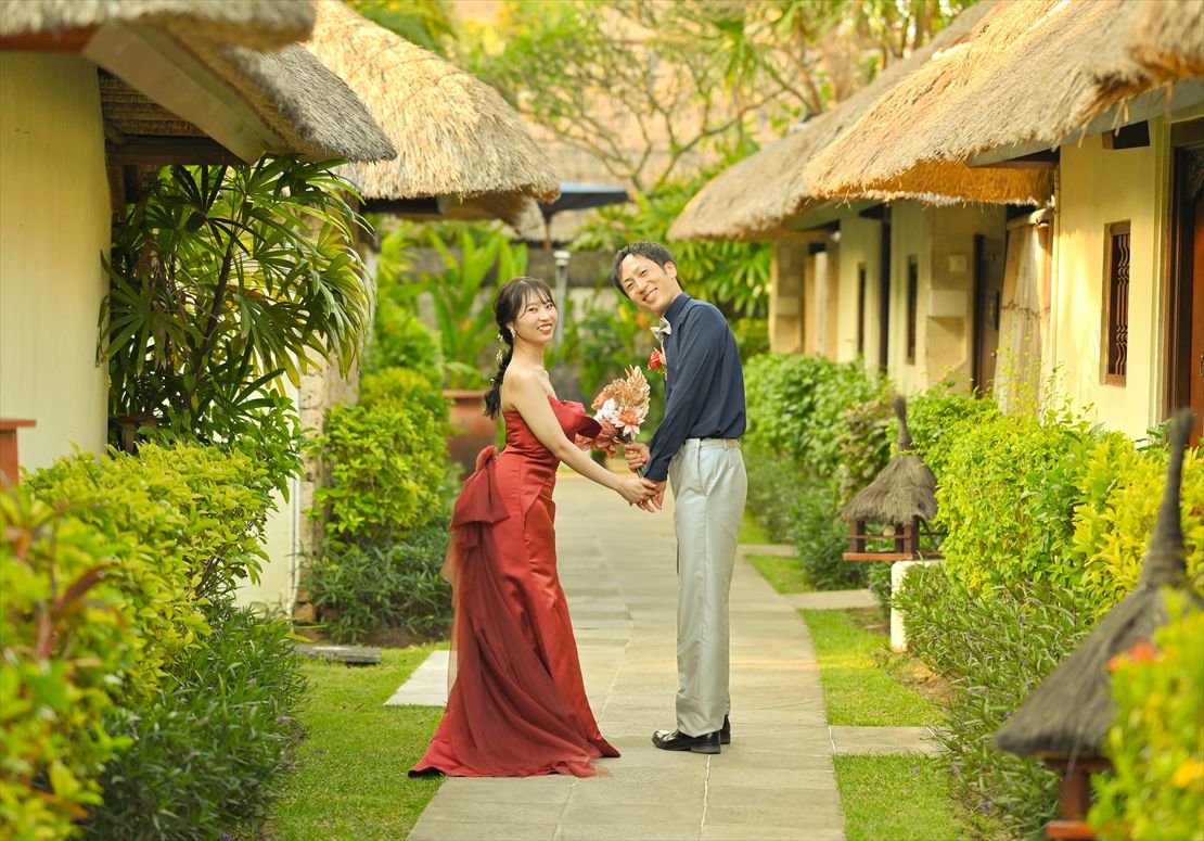 Bali Sunset Wedding Party Belmond Jimbaran (5) 自然豊かなリゾート内撮影
