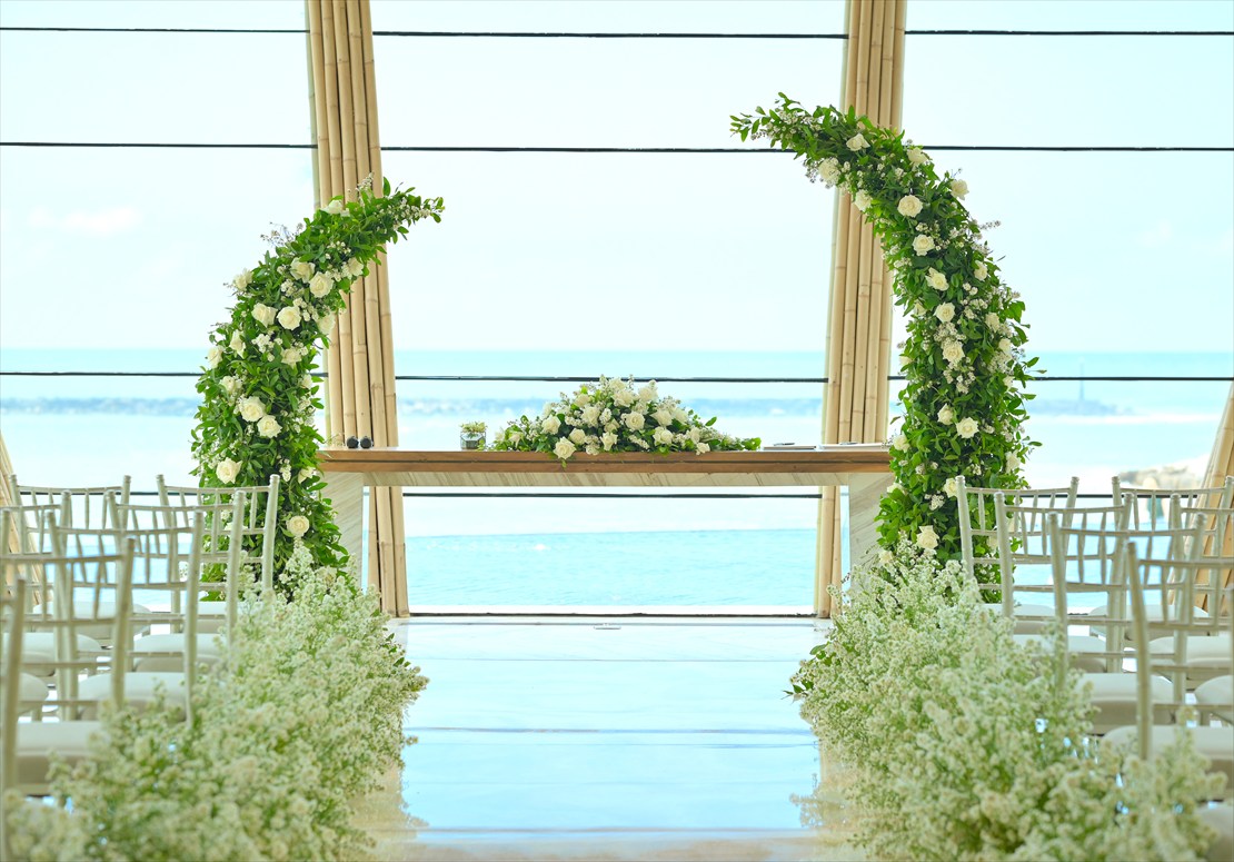 Bali Wedding Ceremony The Apurva Kempinski (11) 挙式プラン:祭壇生花アーチ