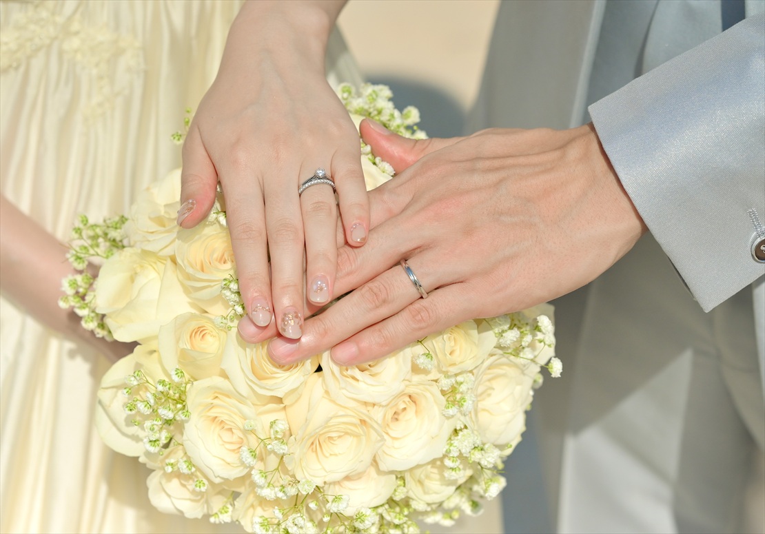 Bali Wedding Ceremony The Apurva Kempinski (22) ケンピンスキ・バリ・挙式プラン:生花ホワイトローズブーケ