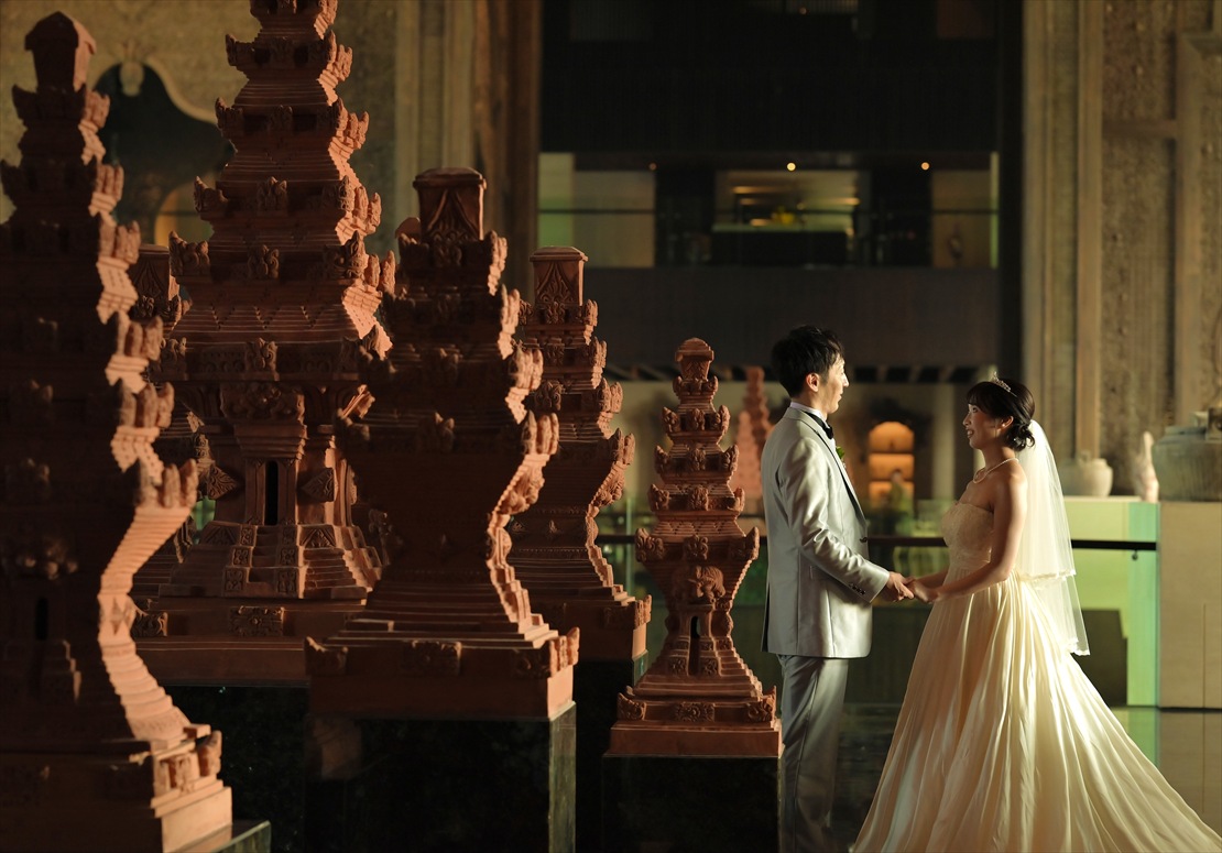 Bali Wedding Ceremony The Apurva Kempinski (29) ケンピンスキのロビーにて