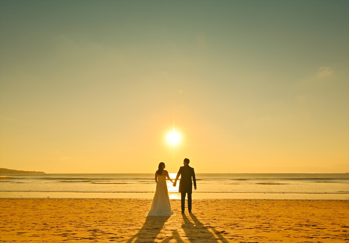 バリ島随一のサンセットフォト　ベルモンド・ジンバラン