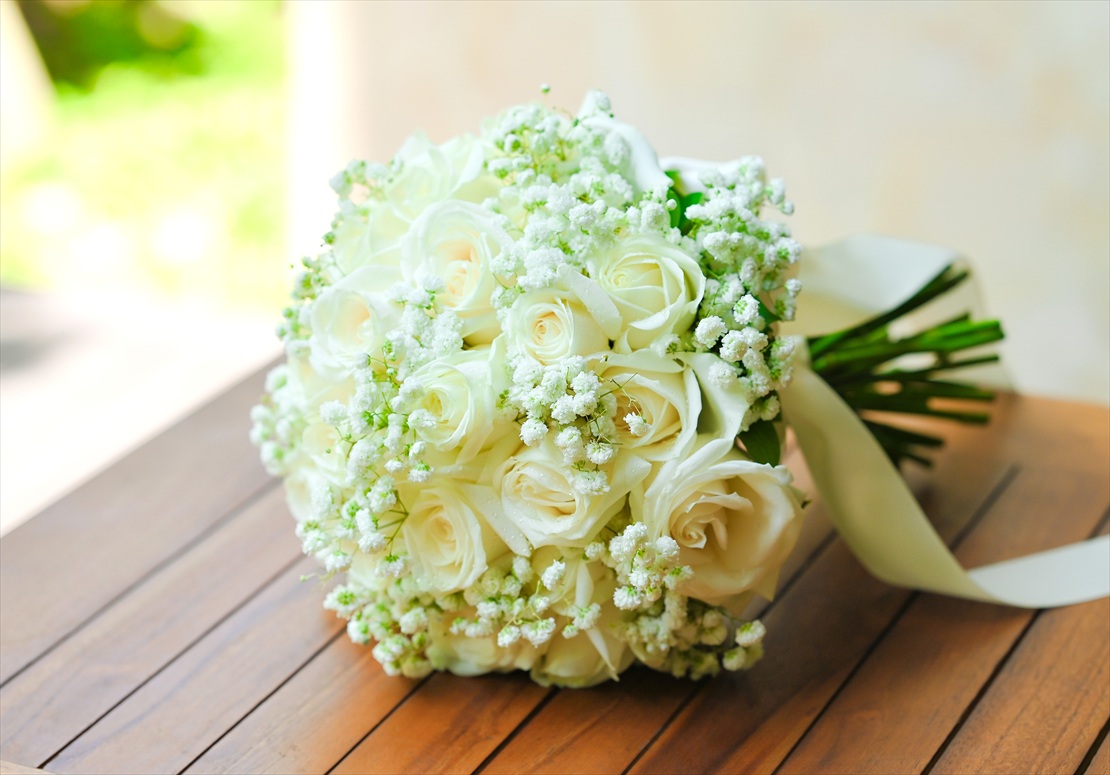 Oceanfront Chapel Apurva Kempinski Wedding (3) ケンピンスキ・バリ挙式プラン:生花ローズブーケ