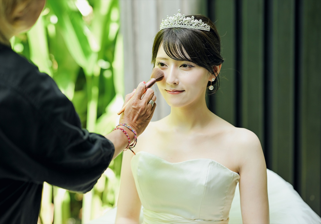 新婦様メイクシーン