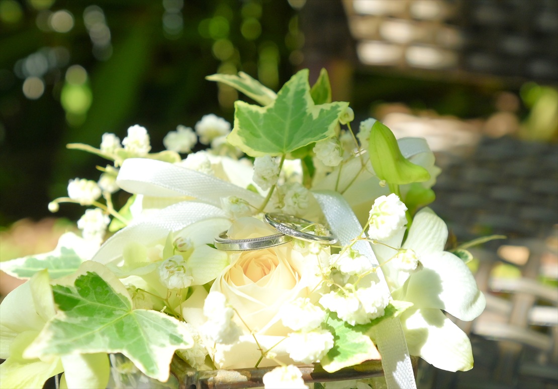 The Apurva Kempinski Bali Wedding Oceanfront Chapel (1) バリ島・ケンピンスキ・ウェディングプラン:生花リングピロー