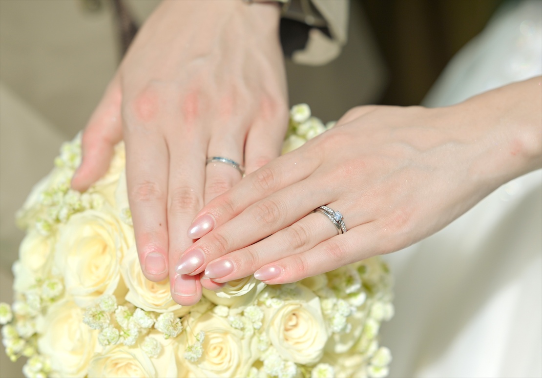 The Apurva Kempinski Bali Wedding Oceanfront Chapel (12) バリ島・ケンピンスキ・ウェディングプラン:ホワイトローズ生花ブーケ