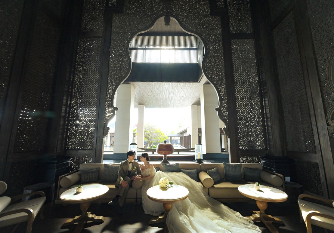 The Apurva Kempinski Bali Wedding Oceanfront Chapel (14) オリエンタルな雰囲気のケンピンスキロビー