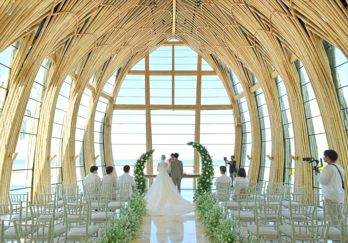 The Apurva Kempinski Bali Wedding Oceanfront Chapel (7) ケンピンスキ・バリ 挙式シーン